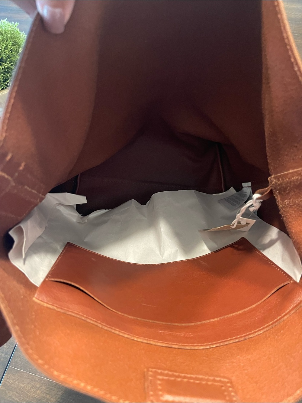 Madewell Leather Essential Tote in Chestnut Brown - Picture 4 of 12